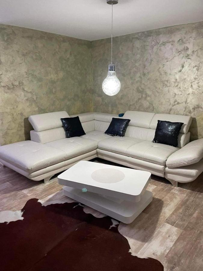 Apartament Ema Bistriţa Εξωτερικό φωτογραφία